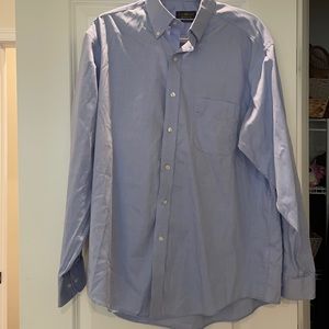Club Room men’s light blue dress shirt